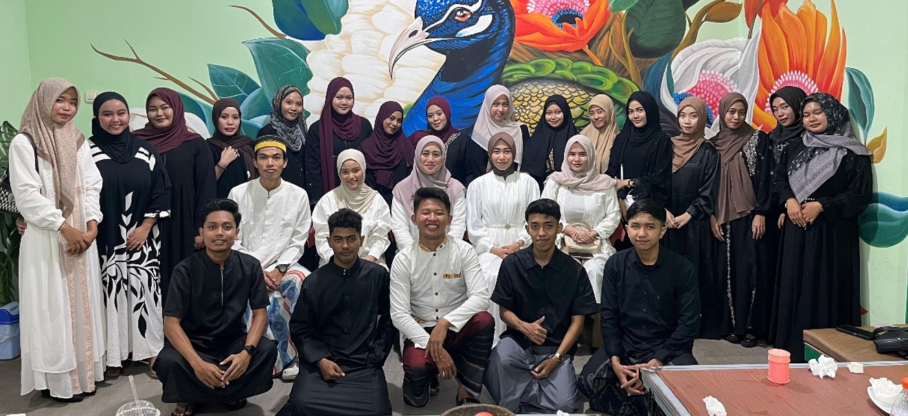 BATABERA 2026: BEM KM FIK Universitas Wiraraja Pererat Kepedulian Sosial Melalui Bagi Takjil dan Buka Bersama